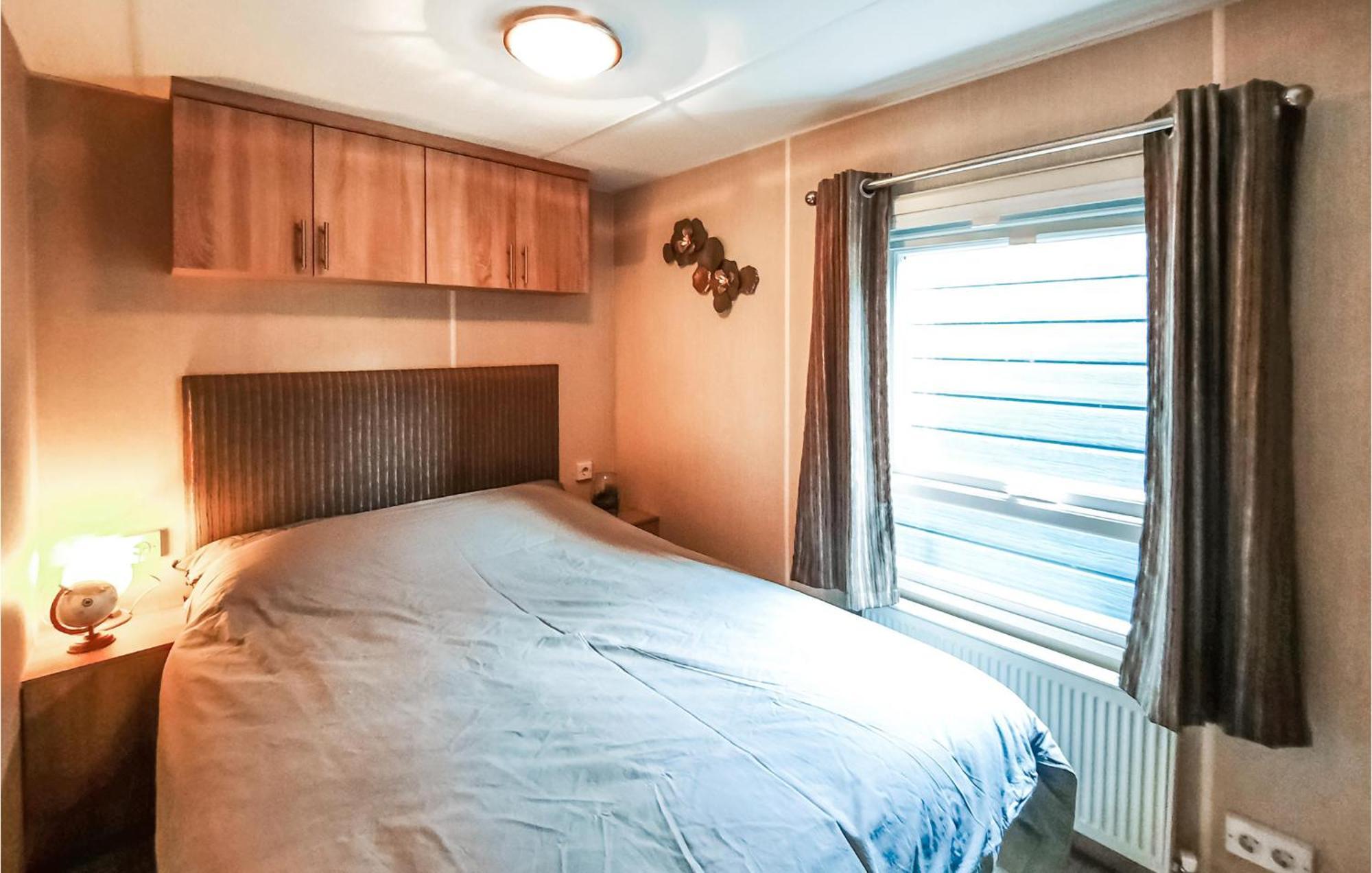 3 Bedroom Beautiful Home In Heinkenszand Dış mekan fotoğraf