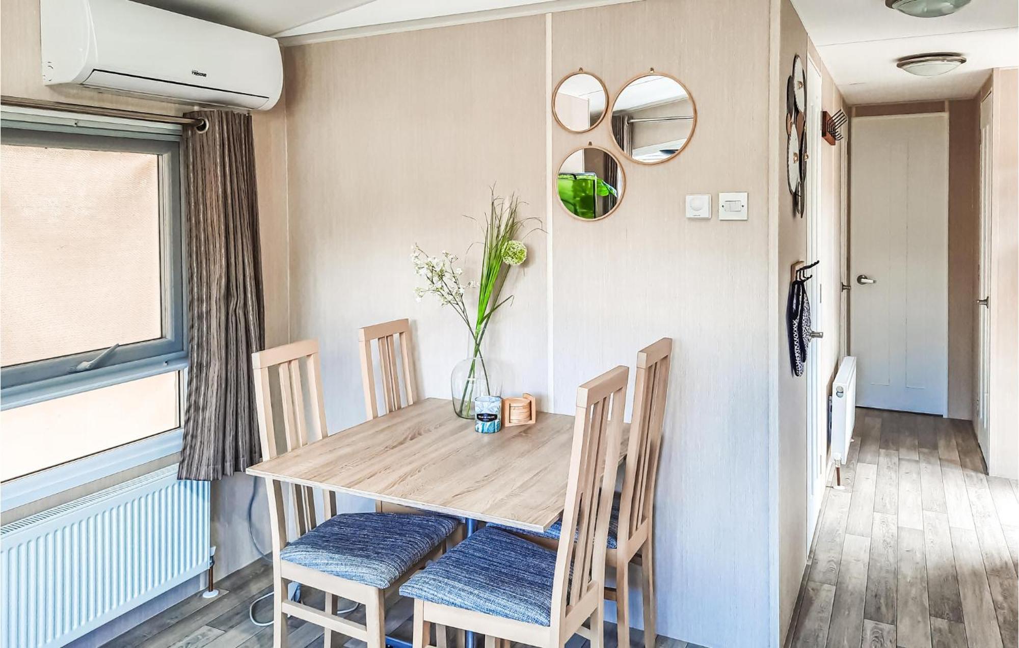 3 Bedroom Beautiful Home In Heinkenszand Dış mekan fotoğraf